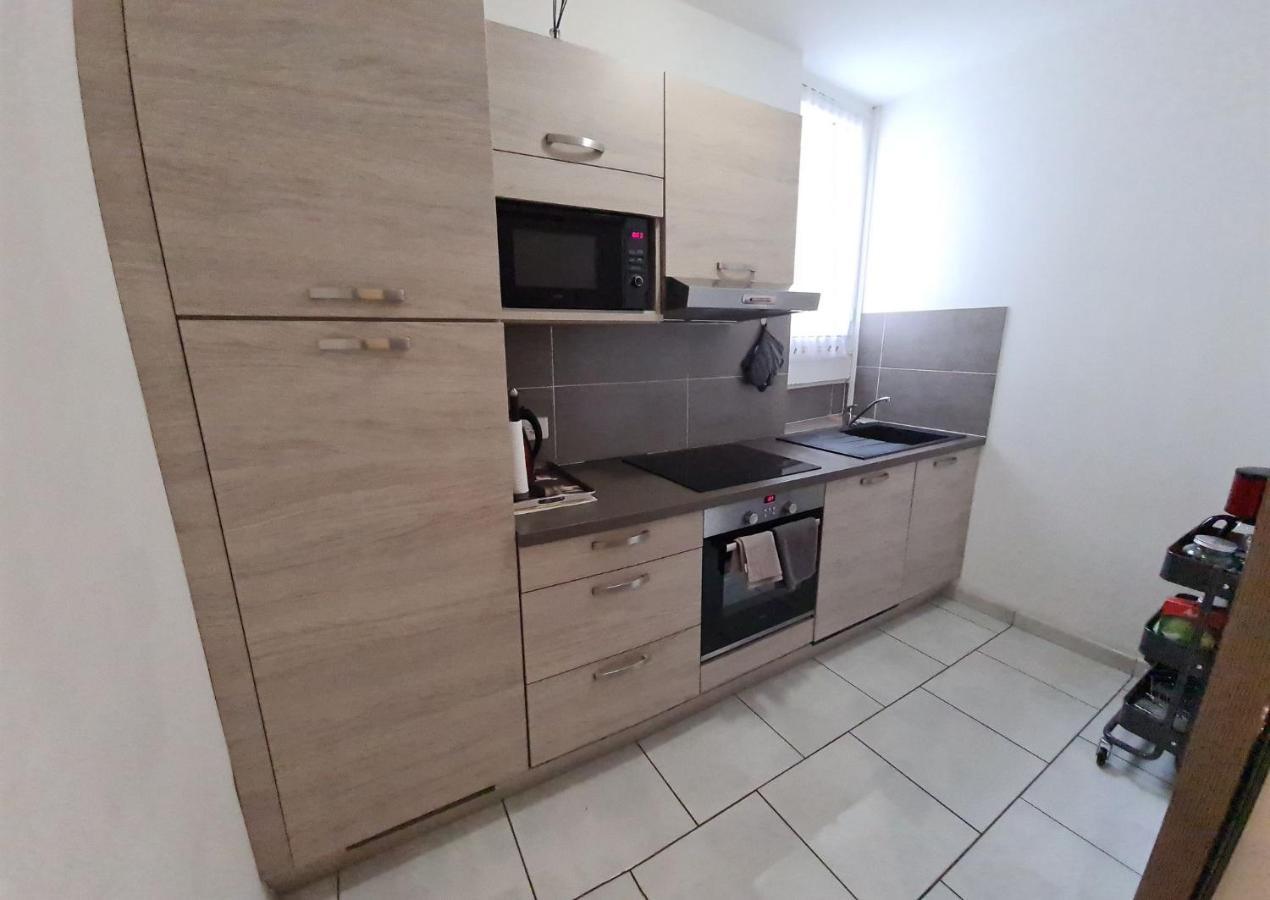 Apartament La Suberaie 3 Etoiles - Hyper Centre - Bouchon -T2 Confort Troyes Zewnętrze zdjęcie